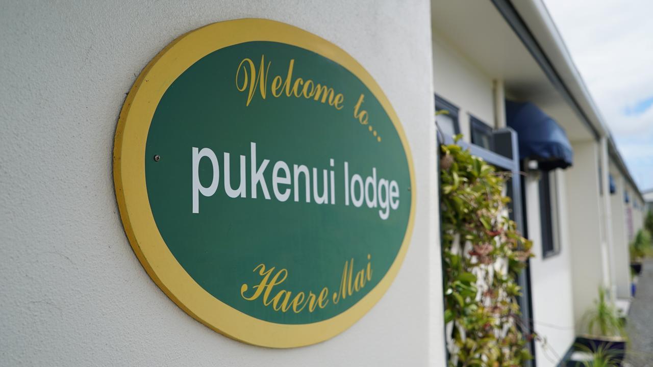Pukenui Lodge Motel Exteriör bild