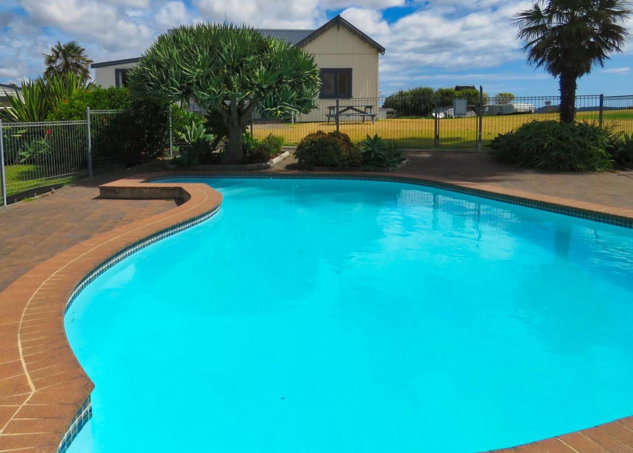 Pukenui Lodge Motel Exteriör bild